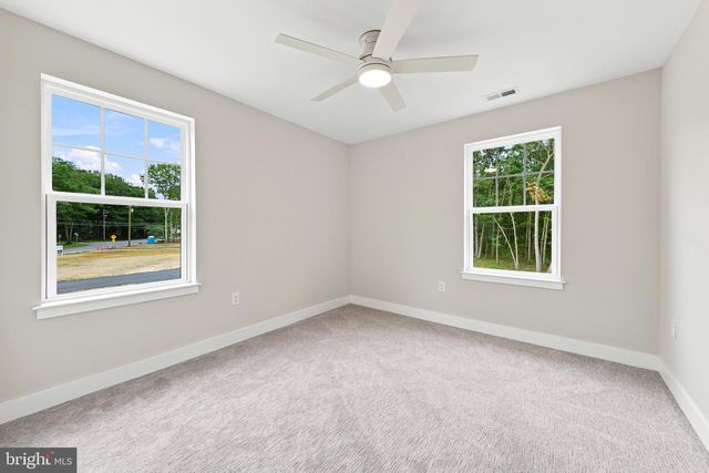 106 BLUE ANCHOR RD, Sicklerville, NJ 08081