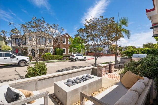 2035 Miramar Drive, Newport Beach, CA 92661