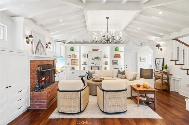 2035 Miramar Drive, Newport Beach, CA 92661