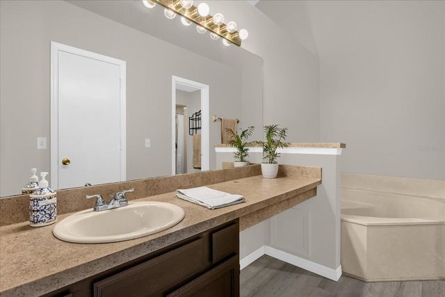 6474 HAUGHTON LANE, Orlando, FL 32835