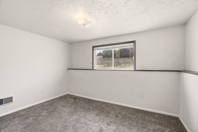 13923 E 9th Ct, Spokane Valley, WA 99037