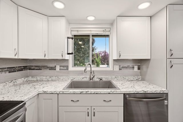 13923 E 9th Ct, Spokane Valley, WA 99037