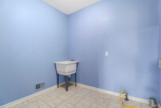 1028 Maya Court Unit, Troy, MI 48085