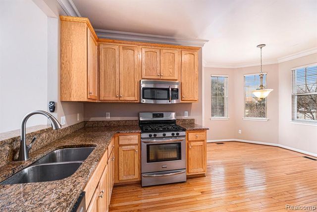 1028 Maya Court Unit, Troy, MI 48085
