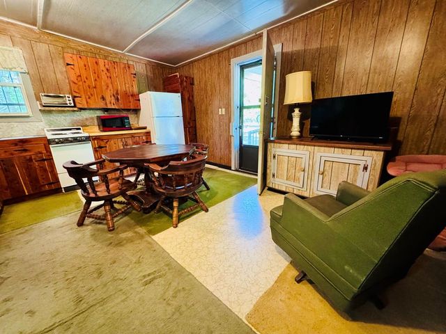 3062 Horseshoe Road, Iva, SC 29655