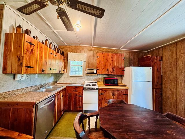 3062 Horseshoe Road, Iva, SC 29655