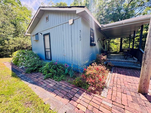 3062 Horseshoe Road, Iva, SC 29655