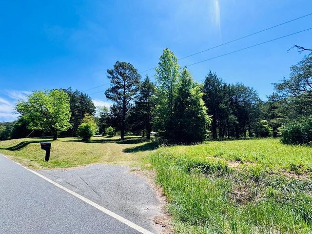 3062 Horseshoe Road, Iva, SC 29655