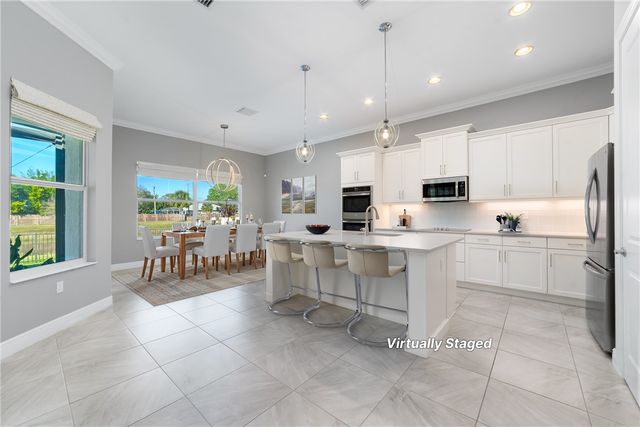 4777 Four Lakes Circle SW, Vero Beach, FL 32968