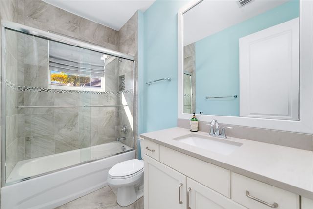 4777 Four Lakes Circle SW, Vero Beach, FL 32968