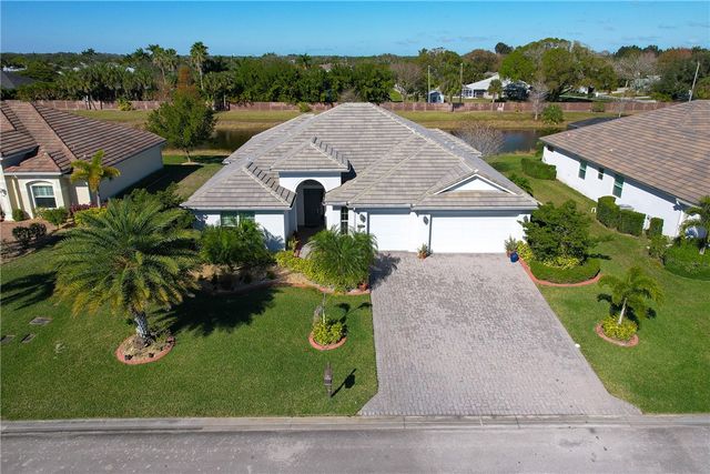 4777 Four Lakes Circle SW, Vero Beach, FL 32968