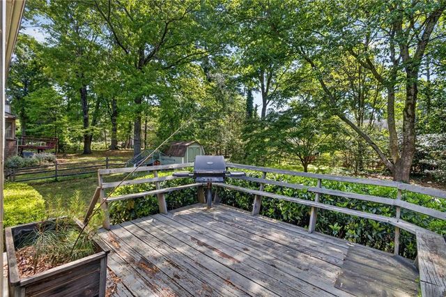 5374 Pounds Drive N, Stone Mountain, GA 30087