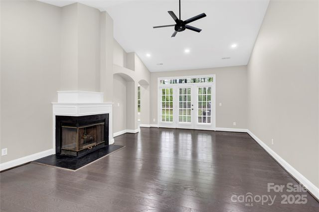 6520 White Pine Lane, Charlotte, NC 28262