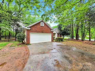 6520 White Pine Lane, Charlotte, NC 28262