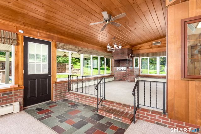 83 Jacobs Terrace, Middletown, CT 06457