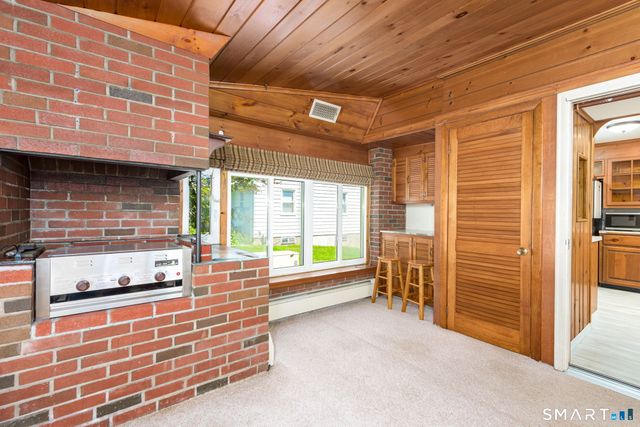 83 Jacobs Terrace, Middletown, CT 06457