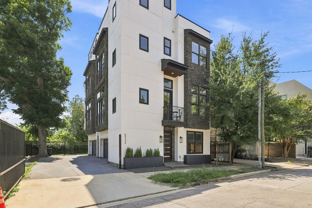 3112 Eunice Street, Houston, TX 77009