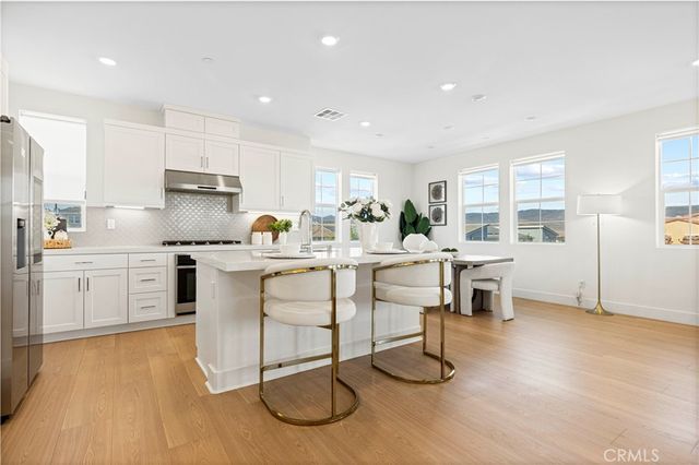202 Heartland Way, Rancho Mission Viejo, CA 92694
