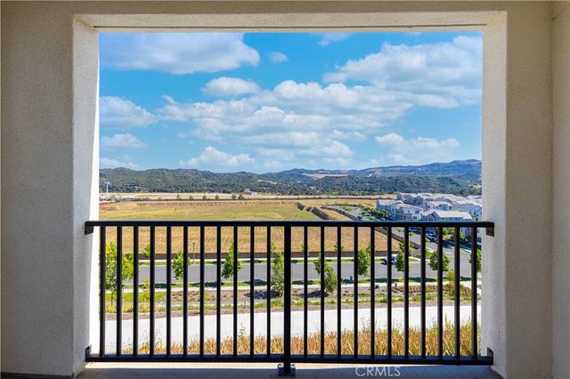 202 Heartland Way, Rancho Mission Viejo, CA 92694