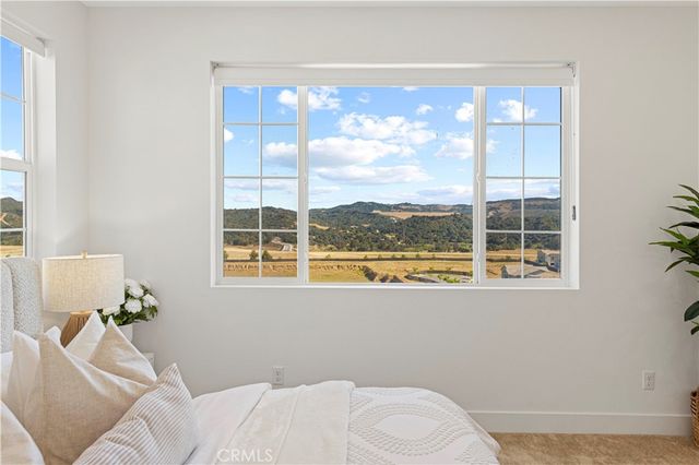 202 Heartland Way, Rancho Mission Viejo, CA 92694