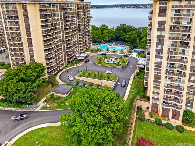 18-05 215th Street 16H, Bayside, NY 11360