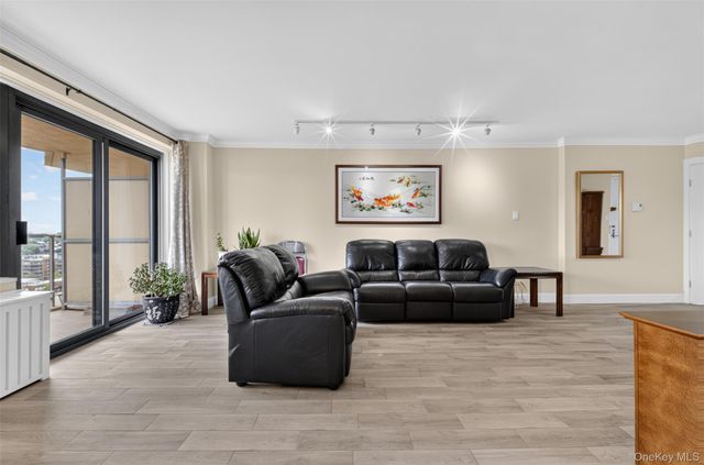 18-05 215th Street 16H, Bayside, NY 11360