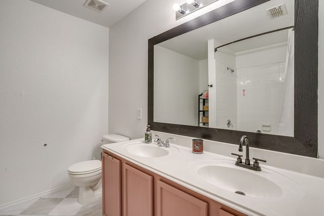 2201 Northway, Denton, TX 76207