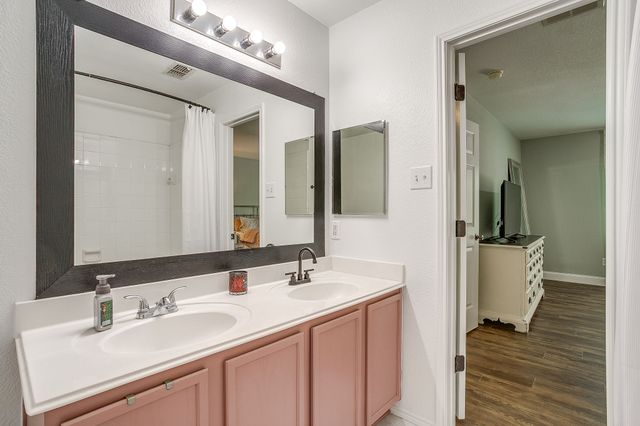 2201 Northway, Denton, TX 76207