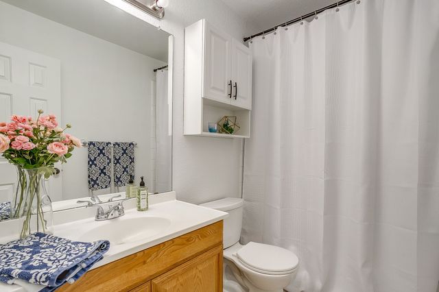 2201 Northway, Denton, TX 76207