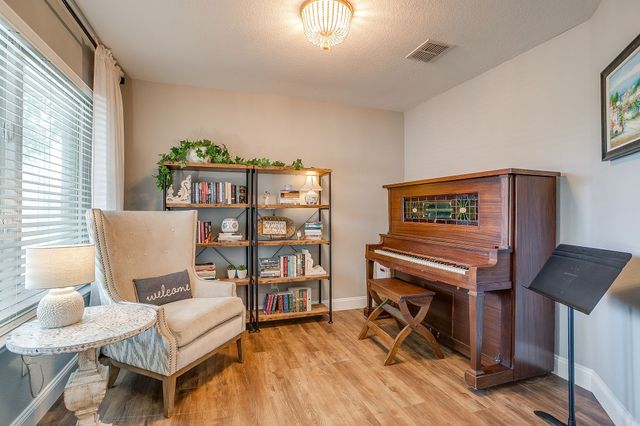 2201 Northway, Denton, TX 76207