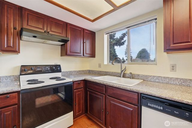 11208 SE 234th Street, Kent, WA 98031