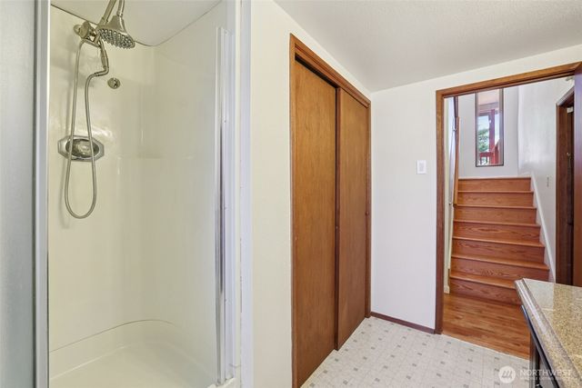 11208 SE 234th Street, Kent, WA 98031