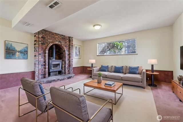 11208 SE 234th Street, Kent, WA 98031