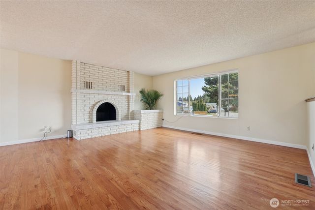 11208 SE 234th Street, Kent, WA 98031