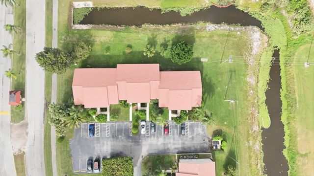 4542 Lucerne Lakes Boulevard E 206, Lake Worth, FL 33467