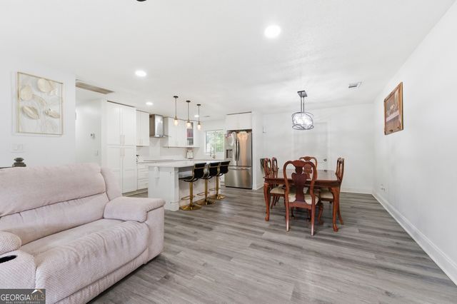 311 W Downing Court, Jonesboro, GA 30238