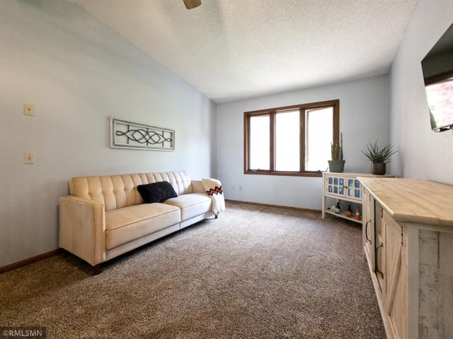 12933 Quentin Avenue S, Savage, MN 55378