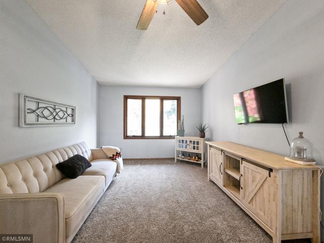 12933 Quentin Avenue S, Savage, MN 55378