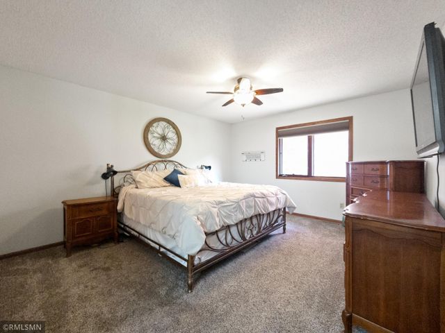 12933 Quentin Avenue S, Savage, MN 55378