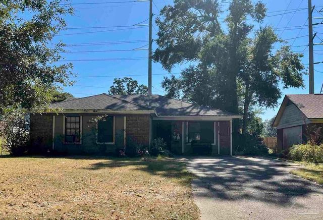 7738 Deborah Dr, Pensacola, FL 32514