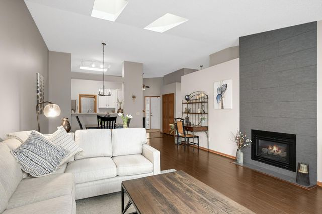 1845 Merlot Curve 1603, Eagan, MN 55122