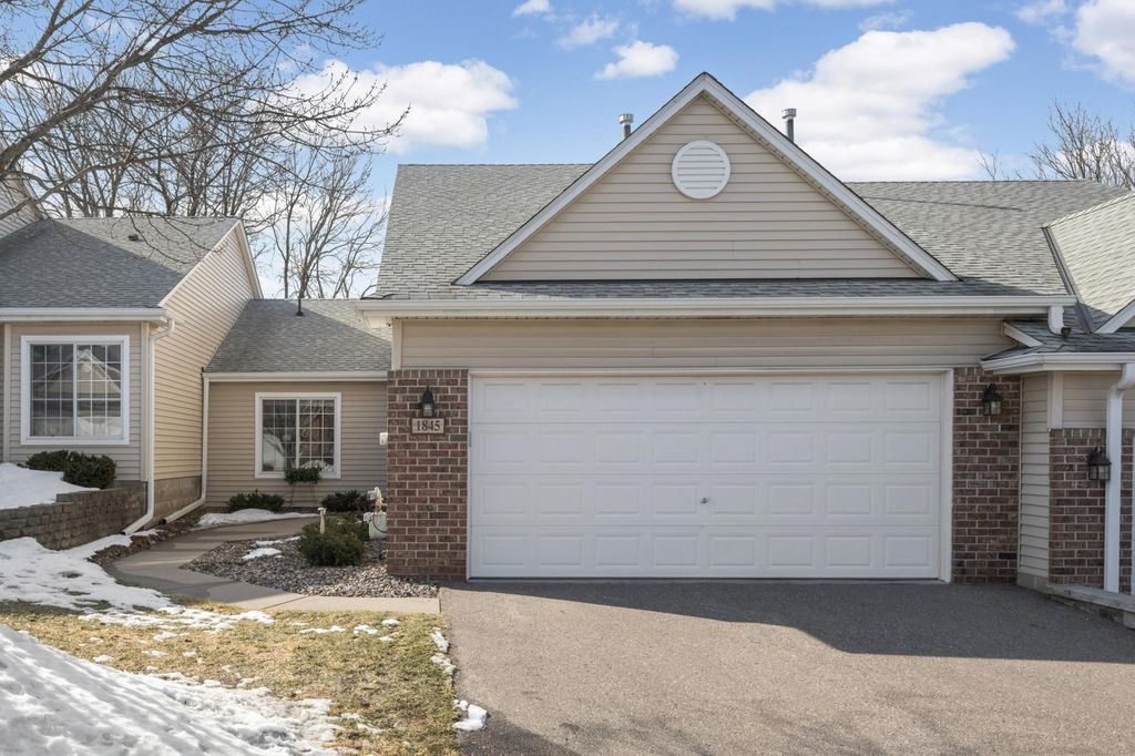 1845 Merlot Curve 1603, Eagan, MN 55122