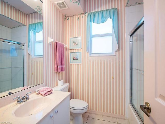 570 Club Marco CIR 7-101, Marco Island, FL 34145