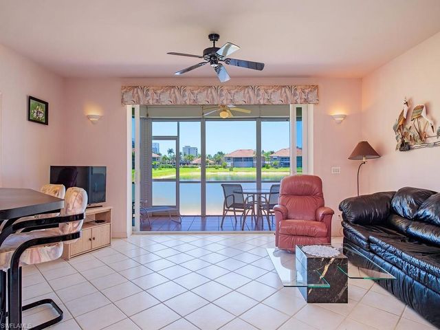 570 Club Marco CIR 7-101, Marco Island, FL 34145