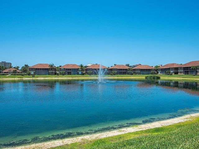 570 Club Marco CIR 7-101, Marco Island, FL 34145