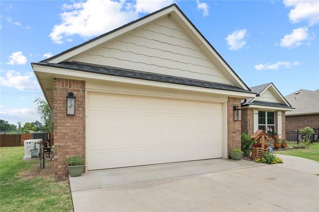 2567 Kadlan Drive, El Reno, OK 73036