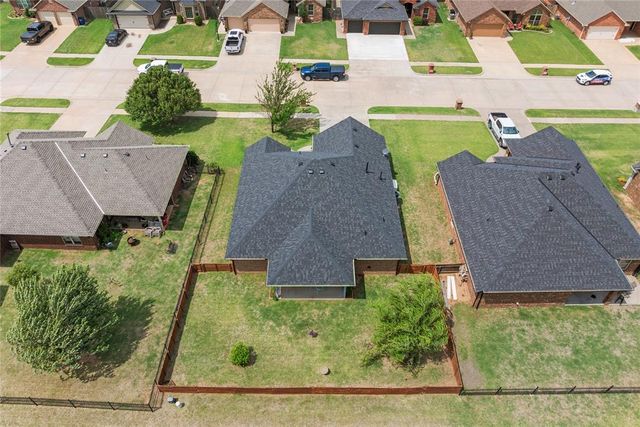 2567 Kadlan Drive, El Reno, OK 73036