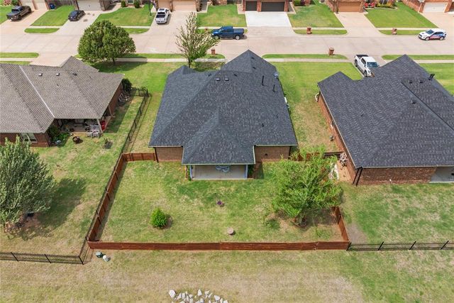 2567 Kadlan Drive, El Reno, OK 73036