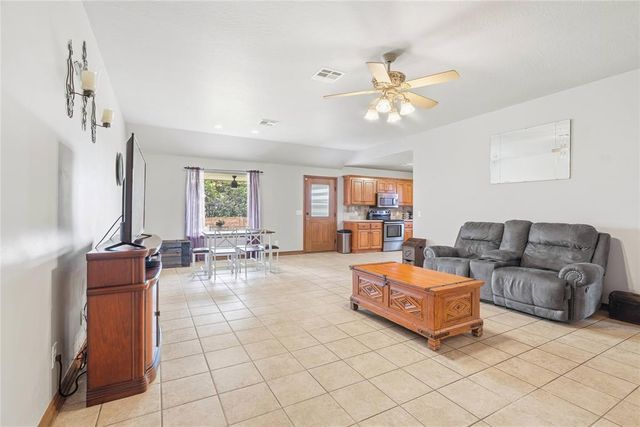 2567 Kadlan Drive, El Reno, OK 73036