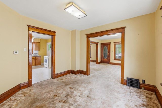503 E South STREET, Beaver Dam, WI 53916